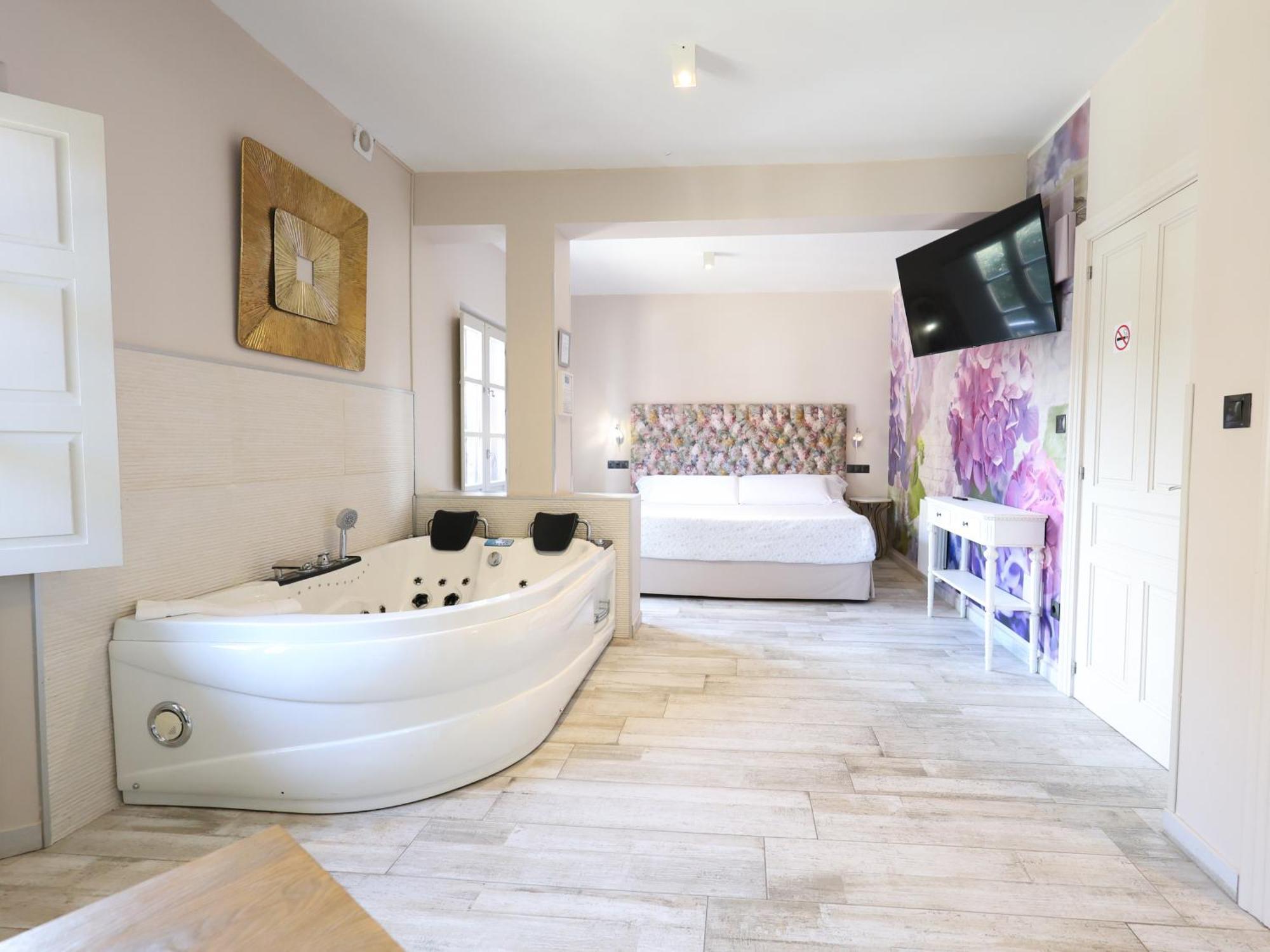 Akla Suites Con Jacuzzi Santillana Santillana del Mar Exteriör bild