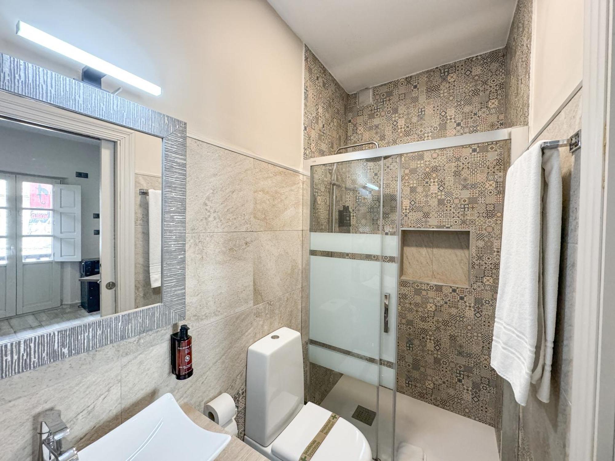 Akla Suites Con Jacuzzi Santillana Santillana del Mar Exteriör bild